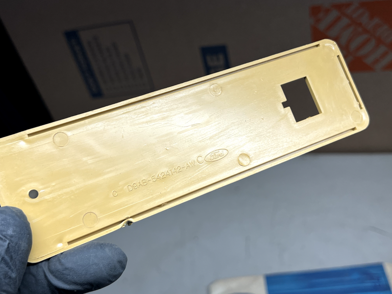 NOS 1979 - 1991 Ford Country Squire Door Lock Bezel D9AZ-5424142-B B31-172