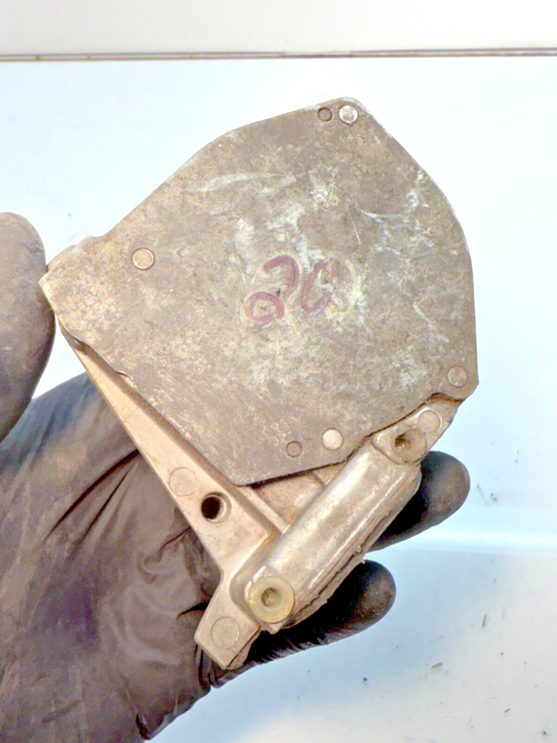 OEM Mercedes 190E 84-93 & 190D 84-89 Right Front Window Regulator Housing C12-20