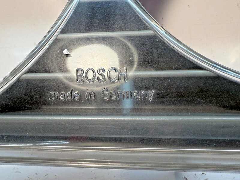 NOS OEM Mercedes Benz W123 240D 300D 300TD Right Head Light Trim C6-8