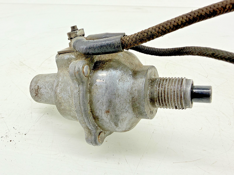 OEM 1955 1956 INTERNATIONAL TRUCK SPEEDOMETER ADAPTER 2 SPEED DIFFERENTIAL C39