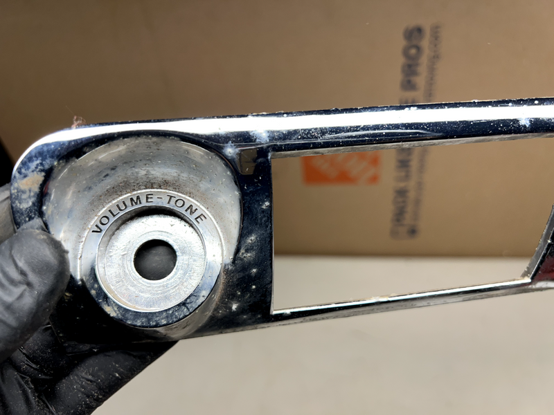 1959 1960 Chevy Impala GM Chrome Radio Face Plate Trim Bezel 3755305 B22-2