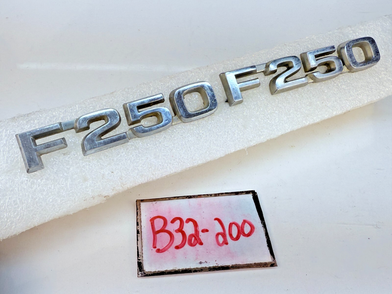 OEM 1980 1981 Ford Truck F250 Chrome Fender Emblems Badges Pair 80 81 B32-200