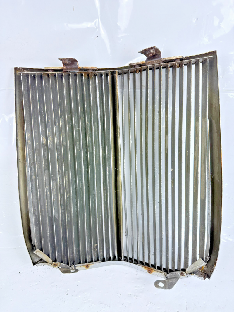RARE Original 1957 Jaguar Mark VIII Front Radiator Grille Grill Shell MK8 U1B-4