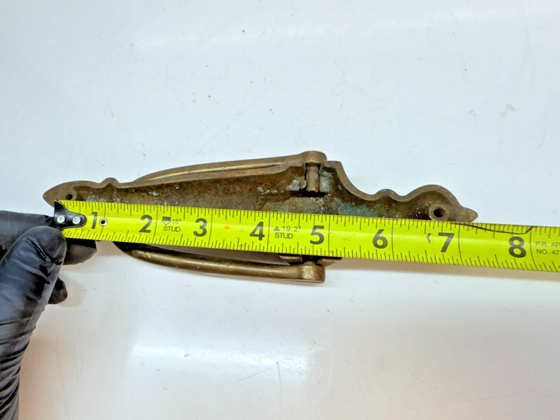 VINTAGE ANTIQUE BRASS 1900's English Style DOOR KNOCKER 7.5" B68-21