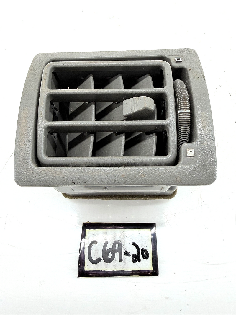 OEM 1987 - 1993 Mustang LX GT ORIG GREY LH DASH VENT BEZEL E7ZH-19C696-AW C69-20