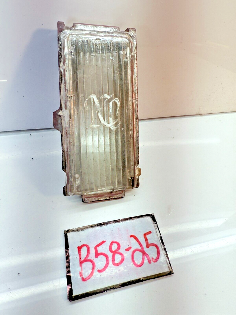 OEM 1976 - 1978 Nova Grill Turn Signal Light Amber 5967875 1976 1977 1978 B58-25