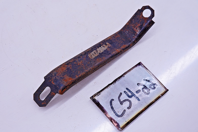 NOS 1961 Ford E100 Econoline P100 6cyl 144 170 OIL BATH AIR CLEANER BRACKET C54