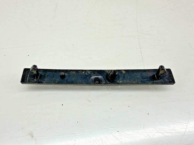 OEM 1982 - 1992 Chevrolet Camaro Dashboard Emblem Passenger Side 14031733 E7-106