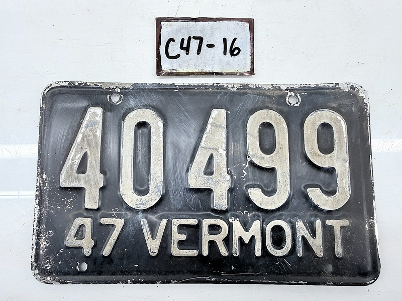 Original Paint 1947 VT 40499 Vermont License Plate Garage Sign C47-16