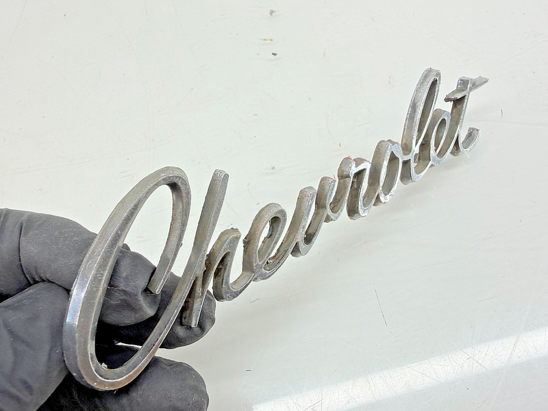 OEM  1966 1967 1968 Chevrolet Emblem Badge Script Pair E9-117