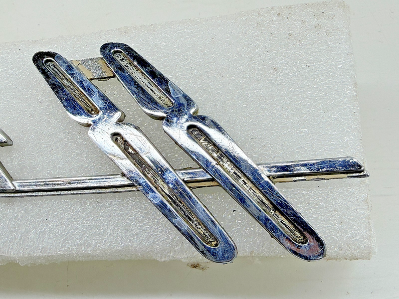 OEM 1959 OLDSMOBILE SUPER 88 EMBLEM SCRIPT BADGE 575229 E9-82