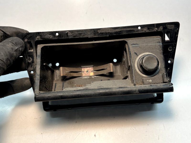 Genuine OEM Mercedes-Benz W124 E-Class Center Console Ashtray Lighter Wood C3-36