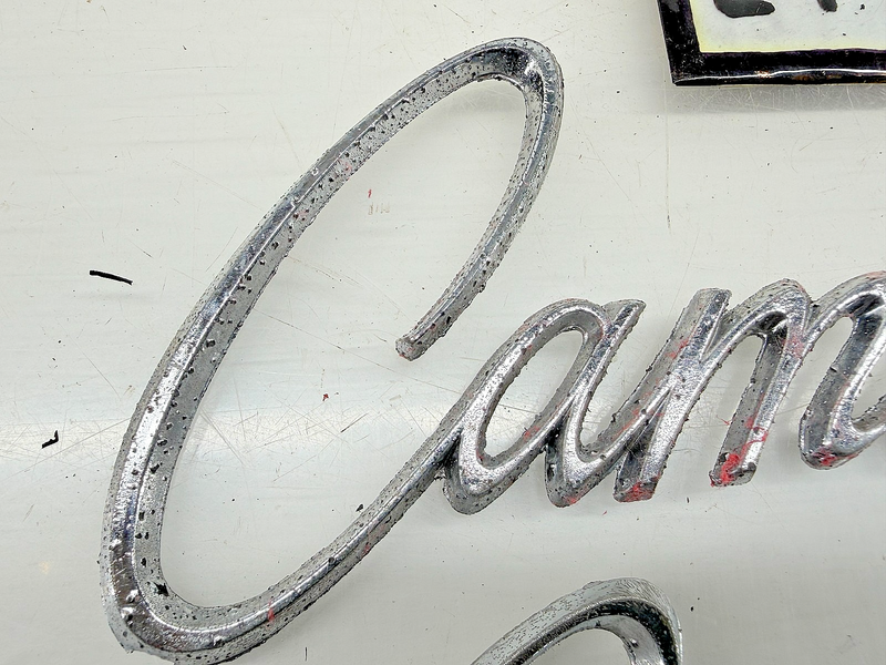 OEM 1968 1969 Chevrolet Camaro Fender Script Emblem Badge Pair 3916660-2 E9-51