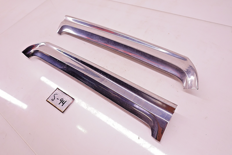 OEM 1966 1967 Ford Fairlane / Comet 2dr HT Windshield Trim Molding Reveal S-94