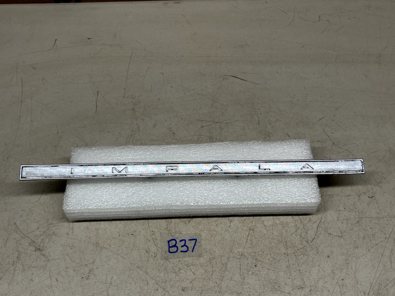 1965 Chevy Impala Glove Box Door Emblem OEM Nameplate Trim 3859551 65 B37-11