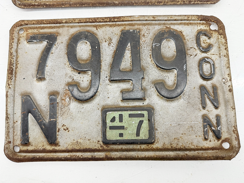 Original Paint 1947 CT 7N 949 CONN PAIR License Plate Garage Sign C47-61