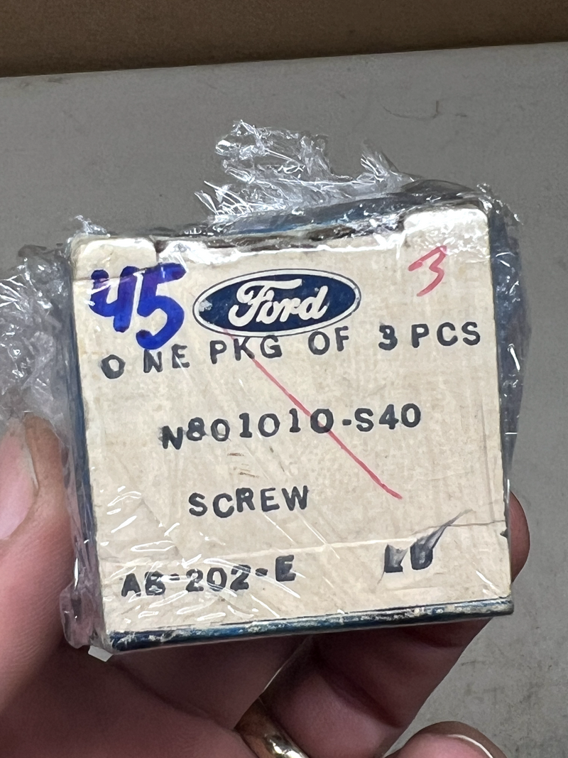 NOS N801010S40 - SCREW M8X1.25X25 TRUSS HD - Ford N801010-S40 B28-45