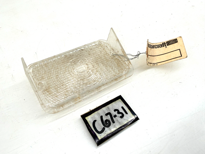OEM 1971 - 1972 FORD GALAXIE XL LTD FRONT PARKING LIGHT LAMP LENS SAE-PI-71FD