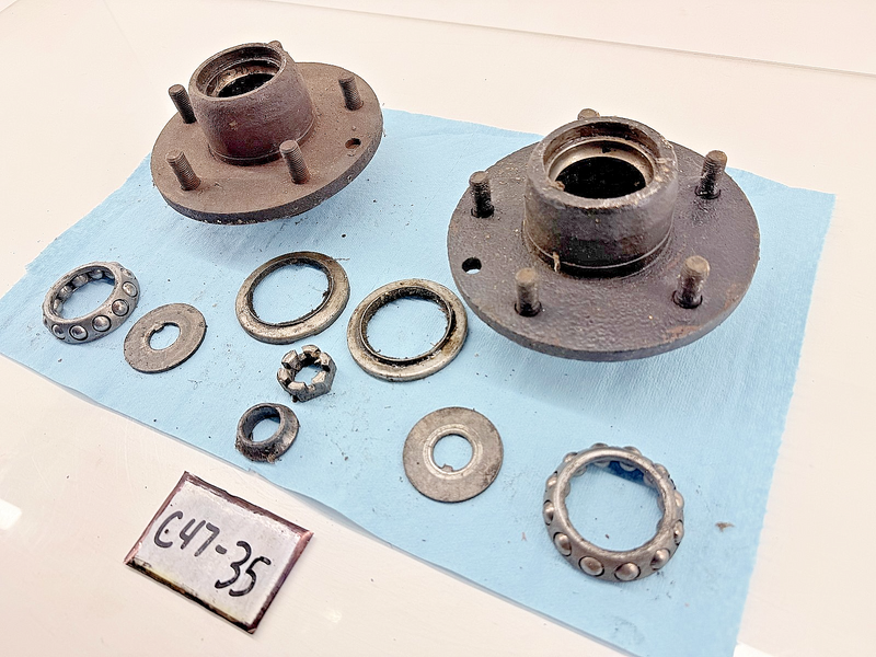 OEM 1958 - 1964 Chevrolet Impala Pair of Front Wheel Bearing Hub Housing C47-35