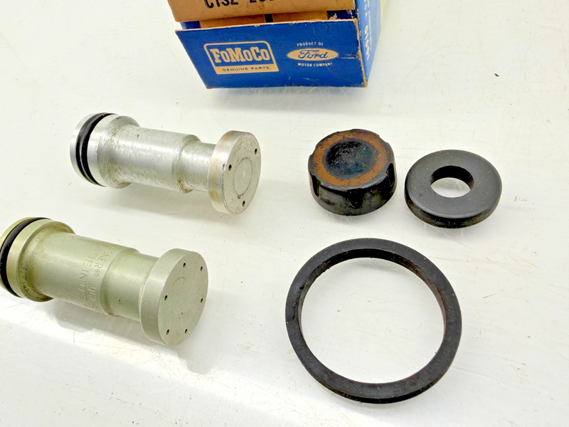 NOS 1965 1966 Mustang 1961 - 1966 Tbird BRAKE MASTER CYLINDER REPAIR KIT C57-51