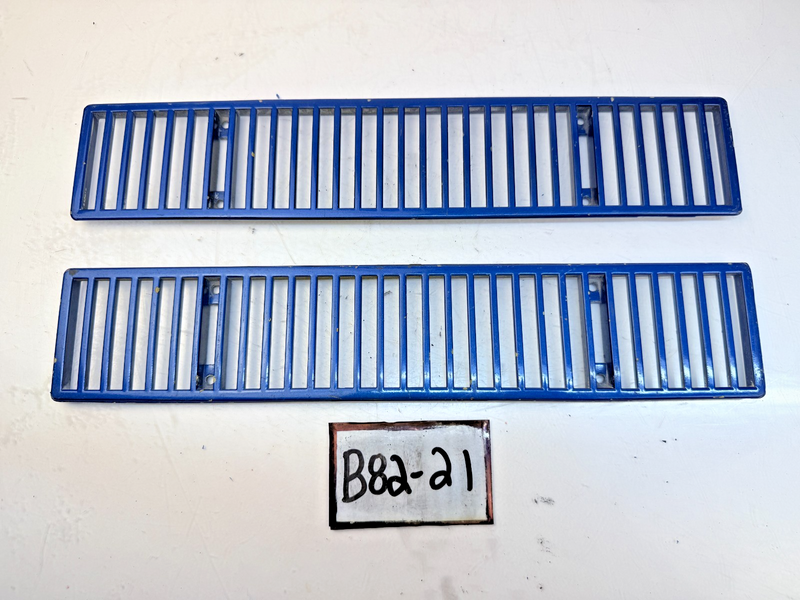 OEM 1968 - 1975 Corvette C3 Pair Rear Deck Insert Grille Vent Astro 1969 B82-21