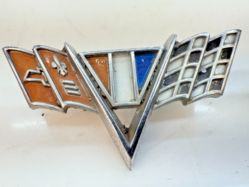 OEM GM Pair 1964 1965 1966 1967 Chevy V Flag Front Fender Emblem 3840318 E6-18