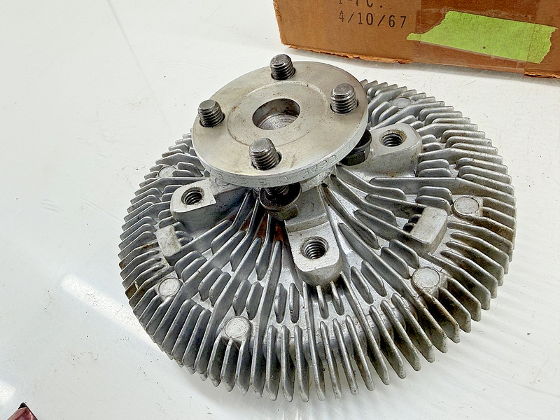 NOS 1965 - 1969 FORD GALAXIE CUSTOM 500 LTD 240 6cyl FAN CLUTCH C5AZ-8A616-D C64