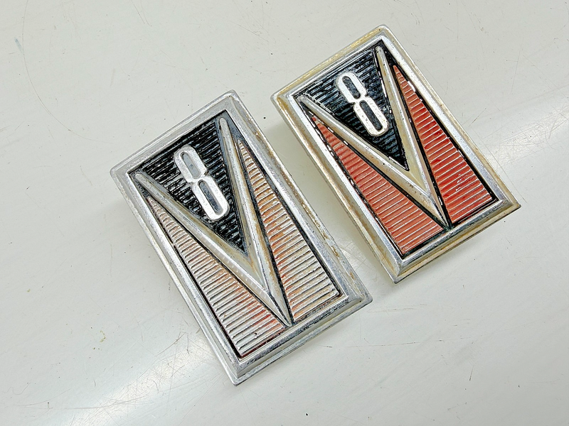 OEM 1965 Ford Mercury Comet V8 Fender Emblems Ornaments Trim Pair E9-90