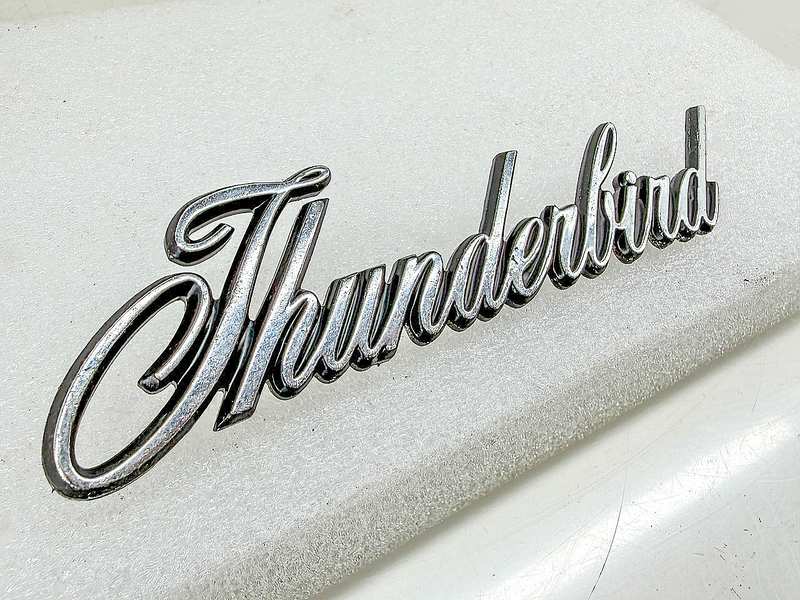 OEM 1970 FORD THUNDERBIRD QUARTER SCRIPT EMBLEM D0SB-6525632-A E10-42