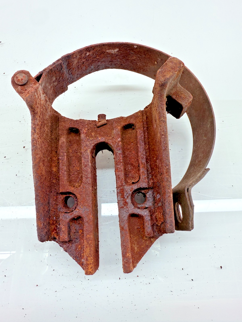 OEM 1949 - 1953 FORD Flathead V8 Generator Mounting Bracket 8BA 10153 C32-17