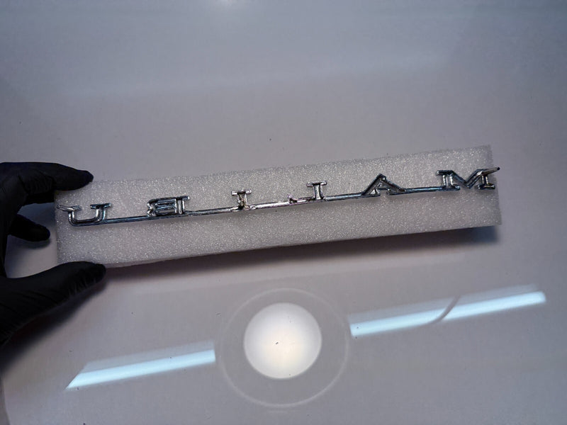 OEM 1969 1970 1971 1972 Chevrolet Malibu Nameplate Emblem 8723146 69 70 B32-70