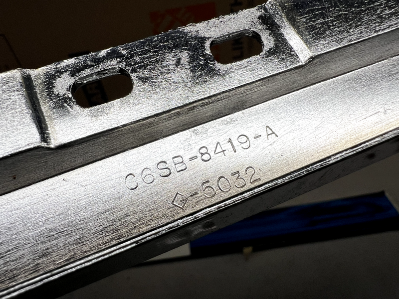 NOS 66 Thunderbird Hardtop/Convert RADIATOR GRILLE UPPER TRIM MOLDING U1C-B7-12