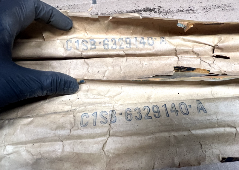 NOS 1961-1963 THUNDERBIRD SIDE TRIM MOULDING PAIR C1SB-6329140-A 61 62 63 S1-10