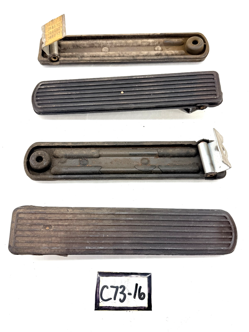 (1)- NOS 1953 1954 Chevy 150 210 Bel Air Accelerator Gas Pedal GM 3688127 C73-16