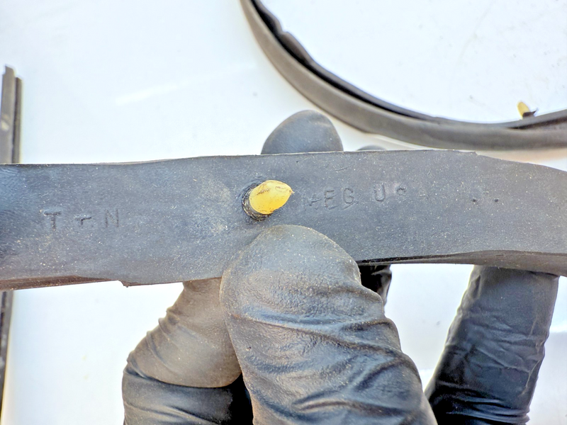 OEM 1960 Chevy Impala Window Gasket Seals B80-9