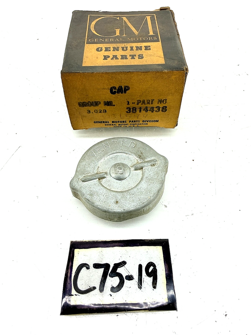 NOS 1938 - 1964 Chevrolet GMC Truck Vented Gas Fuel Cap 3814436 C75-19