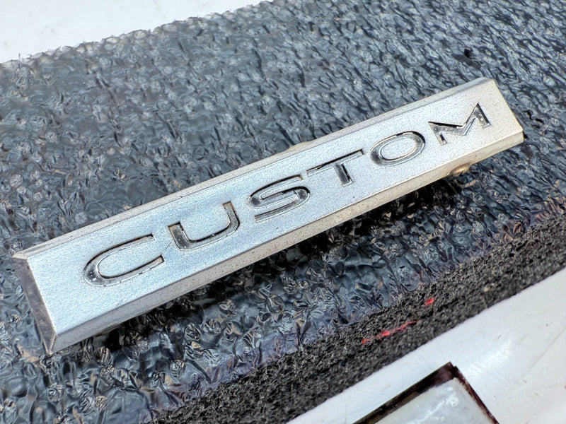 OEM 1967 1968 PONTIAC CUSTOM Fender Logo Badge 4440393 GTO LeMans Tempest E5-21