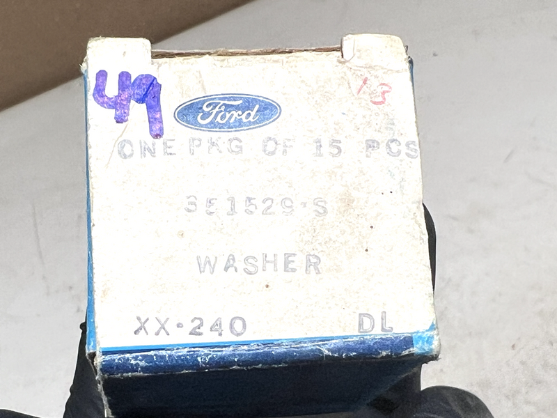 NOS OEM Ford 351529-S Flat Washer LOT OF THIRTEEN (13) B28-49