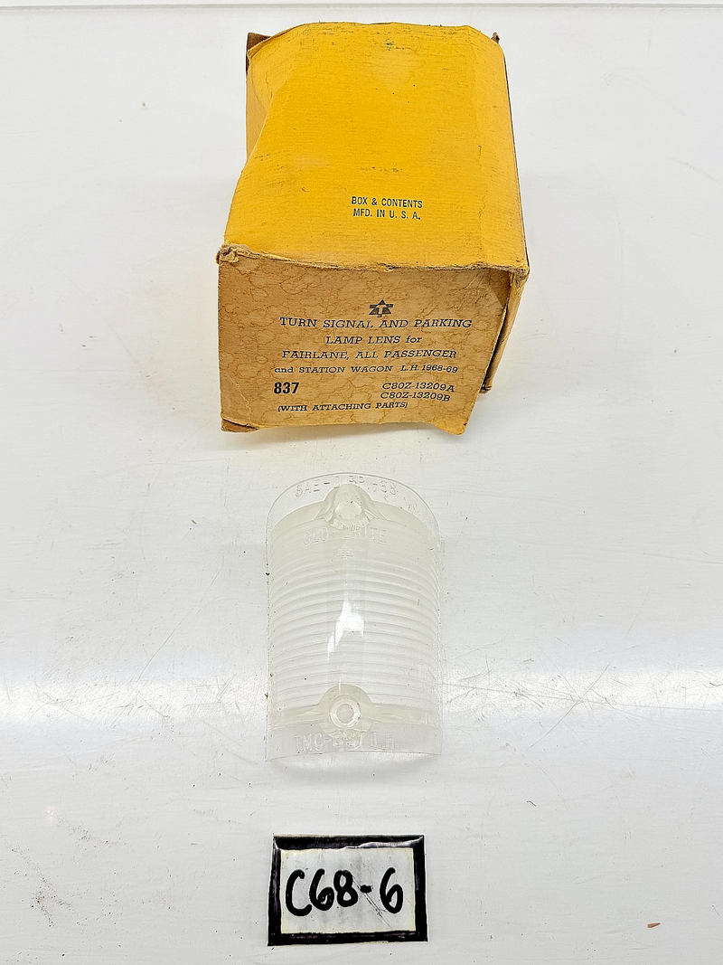 NOS 1968 1969 Ford Fairlane Mercury Comet LH Parking Light Lens C8GY13209A C68-6