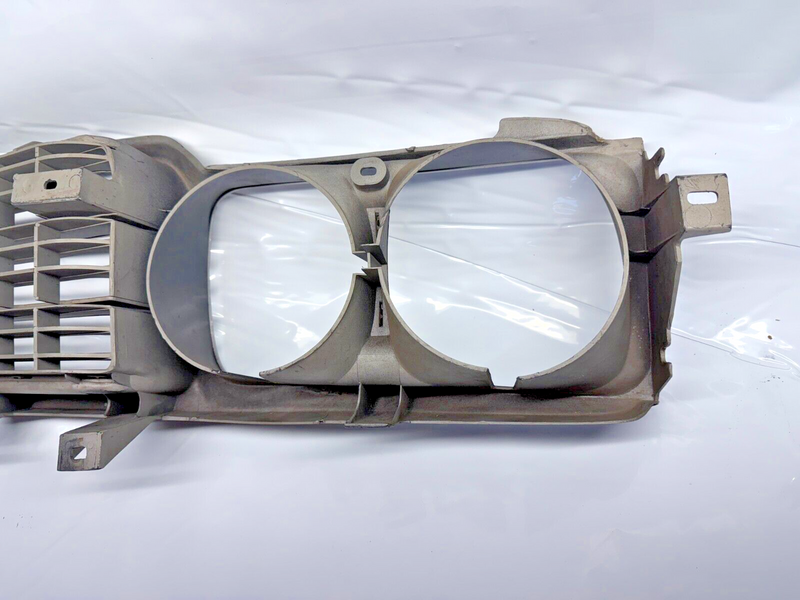 OEM 1974 - 1976 Datsun 610 Grill 74 75 76 1974 1975 1976 U5B-9