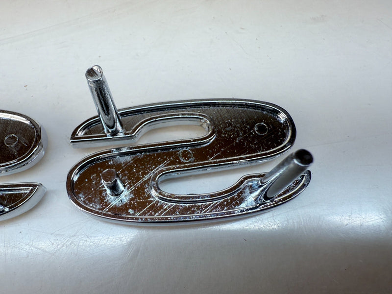 USED REMAN 1960's Chevrolet Camaro SS Emblems GM 8798868 E8-8