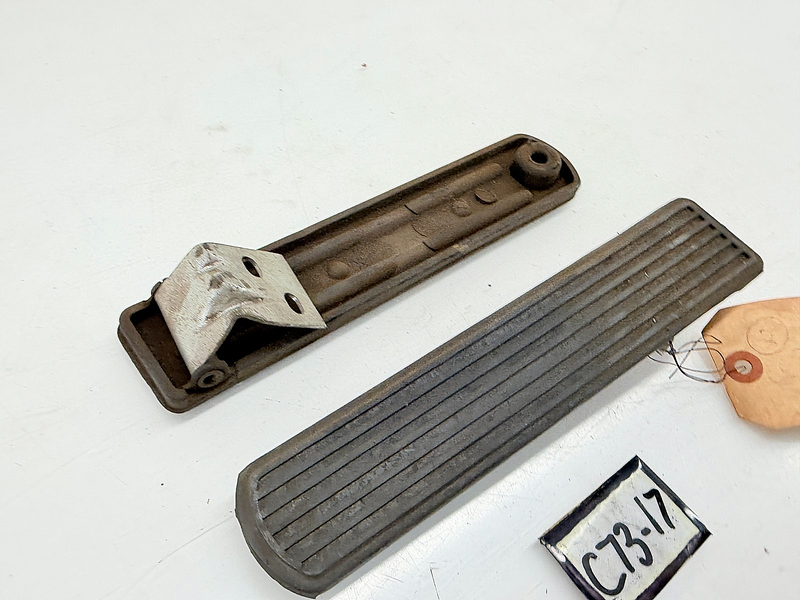 NOS 1940 - 1942 1946 - 1948 CHEVY GAS PEDAL FLEETLINE STYLELINE 3753794 C73-17