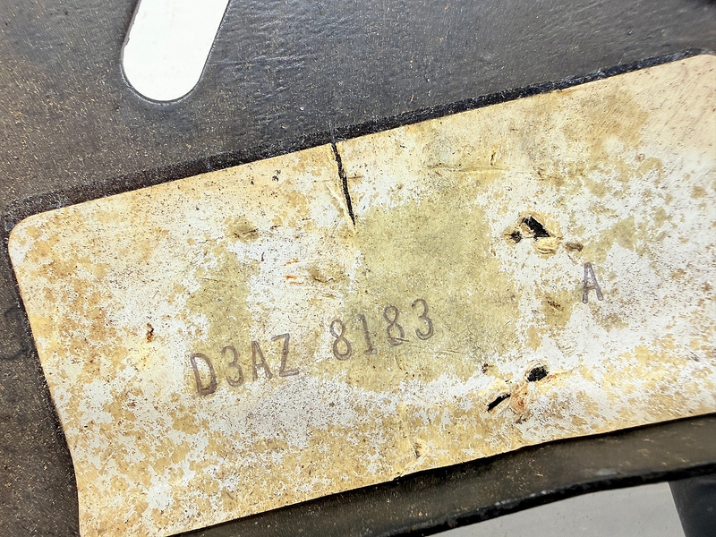 NOS 1973 1974 Ford Galaxie LTD LEFT INNER GRILL SUPPORT BRACKET D3AZ-8183A C58-6