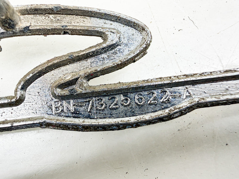 OEM 1956 FORD FAIRLANE TOWN SEDAN QUARTER PANEL EMBLEM BN-7325622-A E10-86