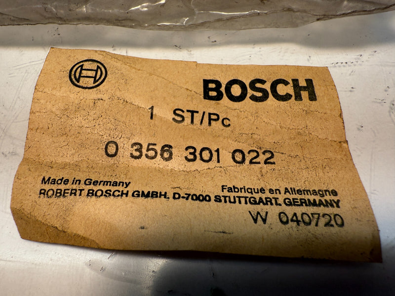 NOS Vintage Mercedes Bosch Ignition Cable End, 000 156 49 10 C5-16