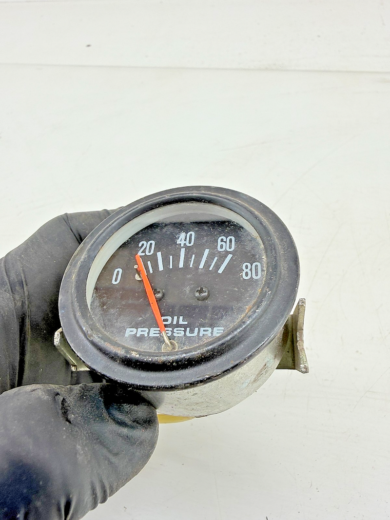 Vintage 1976 - 1986 Jeep CJ5 CJ7 CJ Mechanical Oil Pressure Gauge 80 PSI C39-48