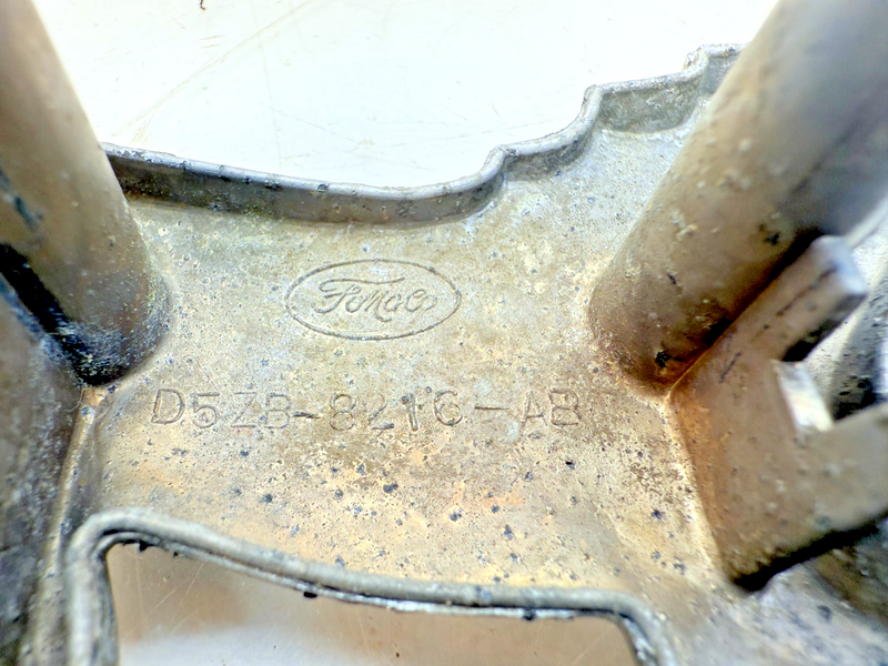 OEM 1975 1976 1977 1978 Mustang Mach 1 Rally FRONT GRILLE HORSE EMBLEM B4-1