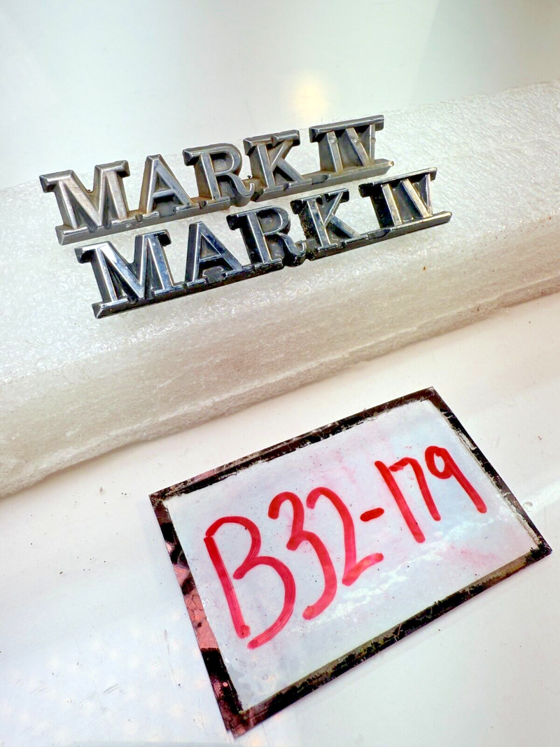 OEM Ford Lincoln MARK IV PAIR OF Car Emblem METAL Ford 1972 - 1976 B32-172