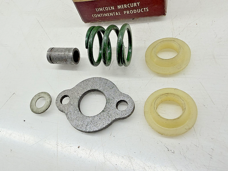 NOS 1953 LINCOLN MERCURY STEERING CENTERING SPRING KIT MHK-3317-B C77-61