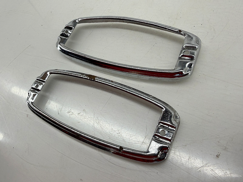 OEM 1941 1942 1946 1947 1948 GM Chevrolet Car Taillight Trim Bezel E7-105